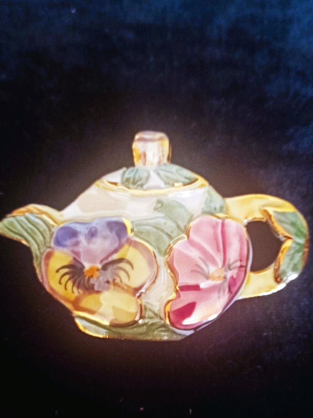 Pansy Flower Decorated Teapot Shaped Brooch with Wrap Around Closure - Ceramic